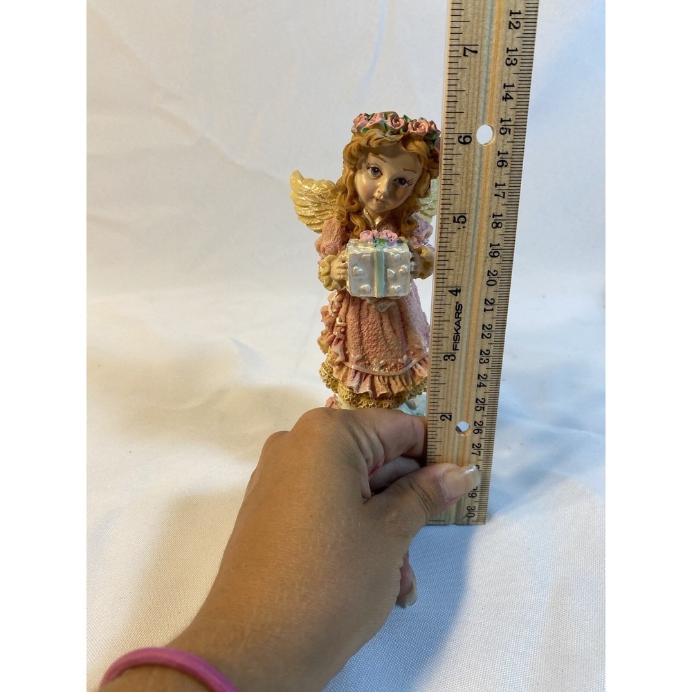 house of lloyd christmas around the world the giving angel figurine - Picture 7 of 9